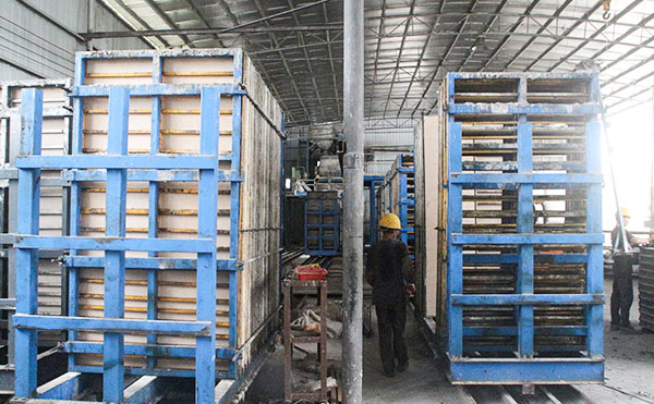 輕質(zhì)隔墻板生產(chǎn)線